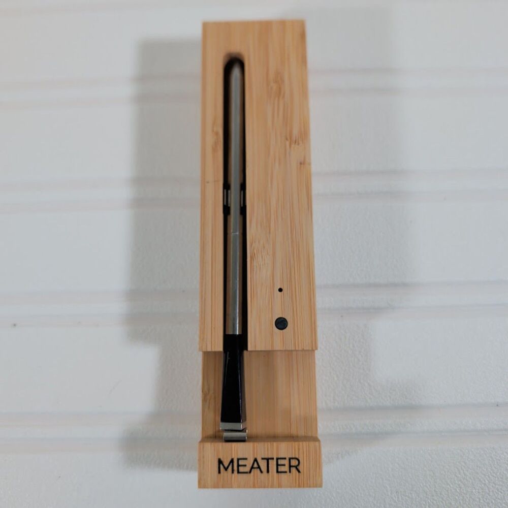 MEATER Original MT-ME01 Wireless Bluet Smart Meat Thermometer w/ Bamboo Charger